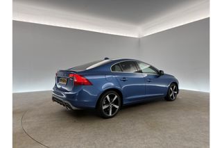 Volvo S60 1.5 T3 Nordic+ R-Design 153PK Automaat Clima LED Cruise Navi Stoelverwarming PDC 18''LMV