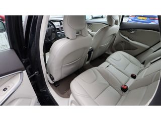 Volvo V40 1.6 D2 Momentum | Led | Leder Interieur | PDC | VERKOCHT