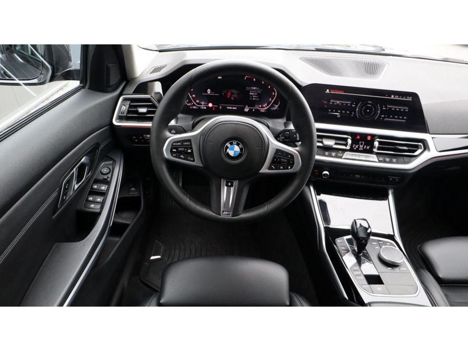 BMW 3 Serie Touring 330i | 256PK | Adaptieve cruise | M Sport stuur | Sportline