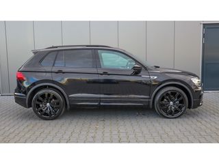 Volkswagen Tiguan 1.5 TSI Highl. Bus R | R-line | Pano | Led | Black Style | Dynn