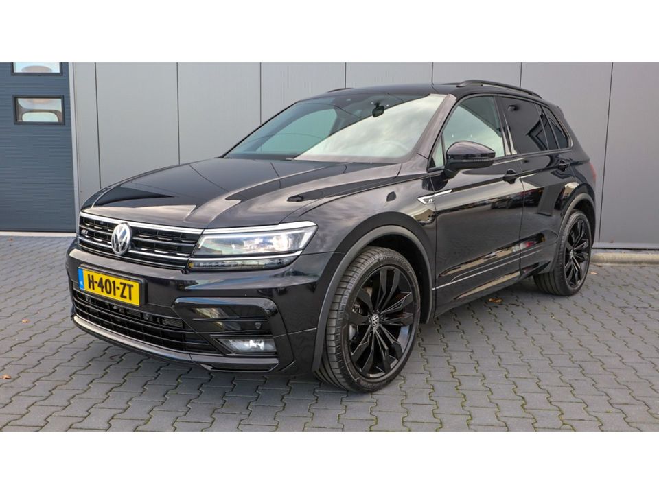 Volkswagen Tiguan 1.5 TSI Highl. Bus R | R-line | Pano | Led | Black Style | Dynn