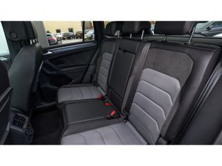 Volkswagen Tiguan 1.5 TSI Highl. Bus R | R-line | Pano | Led | Black Style | Dynn