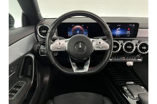 Mercedes-Benz CLA-Klasse 180 AMG Automaat LED Pano Camera Cruise Clima Virtual Navigatie 18"LMV