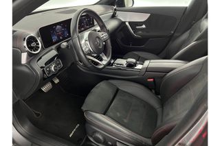 Mercedes-Benz CLA-Klasse 180 AMG Automaat LED Pano Camera Cruise Clima Virtual Navigatie 18"LMV