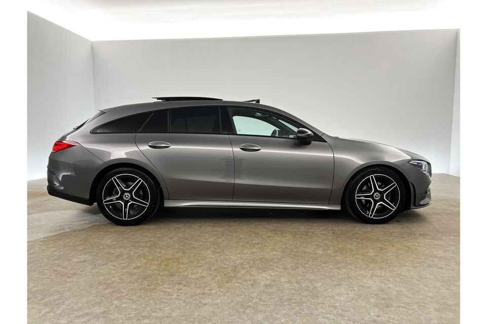 Mercedes-Benz CLA-Klasse 180 AMG Automaat LED Pano Camera Cruise Clima Virtual Navigatie 18"LMV