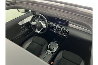 Mercedes-Benz CLA-Klasse 180 AMG Automaat LED Pano Camera Cruise Clima Virtual Navigatie 18"LMV