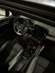 Volvo XC40 1.5 T5 Twin Engine R-Design Pano Carplay ACC NAP