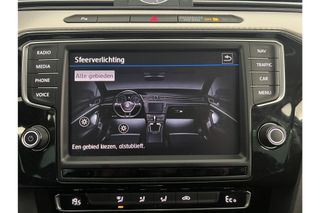 Volkswagen Passat 1.4 TSI GTE 231PK DSG LED Camera Cruise Clima Carplay Navigatie 17"LMV