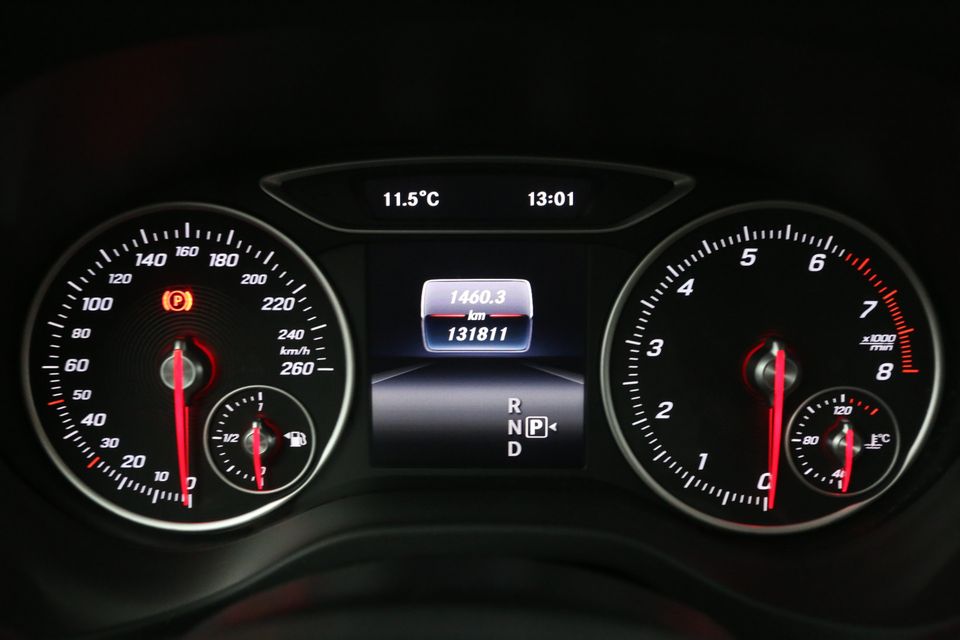 Mercedes-Benz A-Klasse Ambition Automaat Airco LED Cruise Navi 16"LMV Bluetooth PDC Elektrpakket