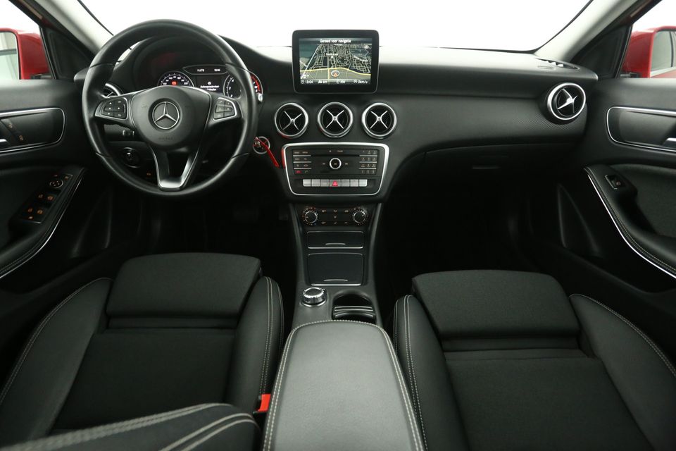 Mercedes-Benz A-Klasse Ambition Automaat Airco LED Cruise Navi 16"LMV Bluetooth PDC Elektrpakket