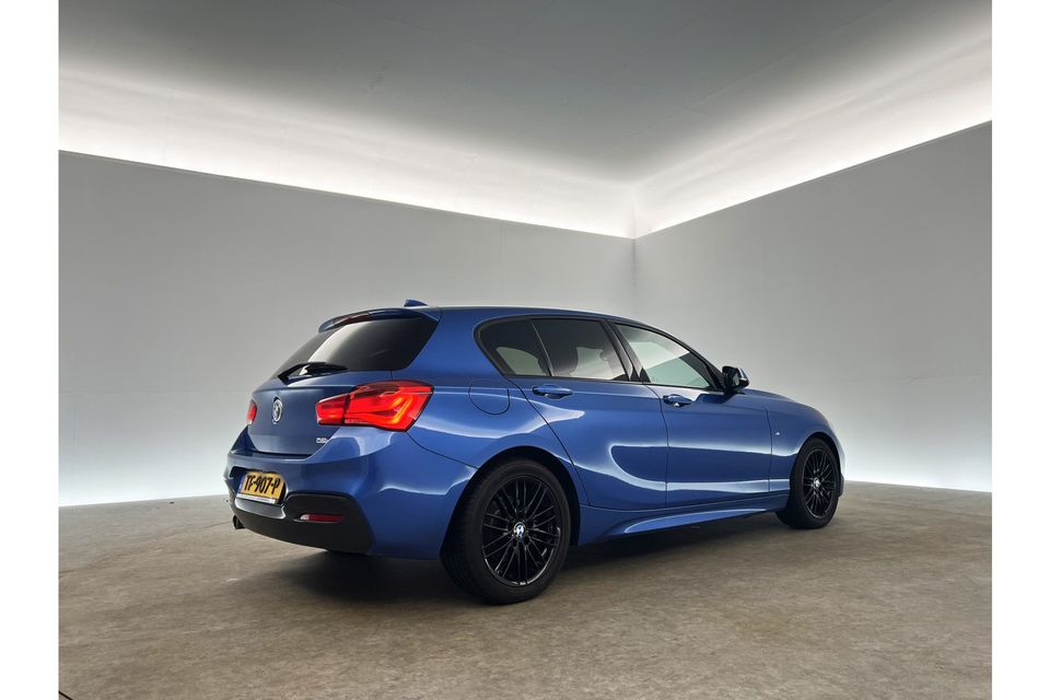 BMW 1-serie 118i Edition M Sport 136PK Automaat LED Clima Cruise Leder PDC Navi 17"LMV