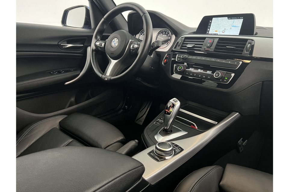 BMW 1-serie 118i Edition M Sport 136PK Automaat LED Clima Cruise Leder PDC Navi 17"LMV