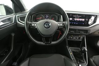 Volkswagen Polo 1.0 TSI R-line Clima Carplay Adaptive-Cruise Parkeersensoren Navigatie DAB+ 16"LMV