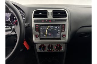 Volkswagen Polo 1.4 TDI BlueMotion Airco Cruise Navigatie Bluetooth Elektrpakket 15"LMV