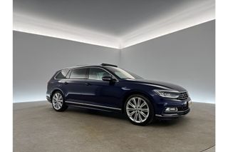 Volkswagen Passat 1.5 TSI Highline R-line DSG 150PK Pano LED ACC Camera Clima Carplay Virtual Trekhaak Stoelverwarming Leder 19"LMV DAB+ Navi PDC