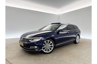 Volkswagen Passat 1.5 TSI Highline R-line DSG 150PK Pano LED ACC Camera Clima Carplay Virtual Trekhaak Stoelverwarming Leder 19"LMV DAB+ Navi PDC