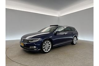 Volkswagen Passat 1.5 TSI Highline R-line DSG 150PK Pano LED ACC Camera Clima Carplay Virtual Trekhaak Stoelverwarming Leder 19"LMV DAB+ Navi PDC