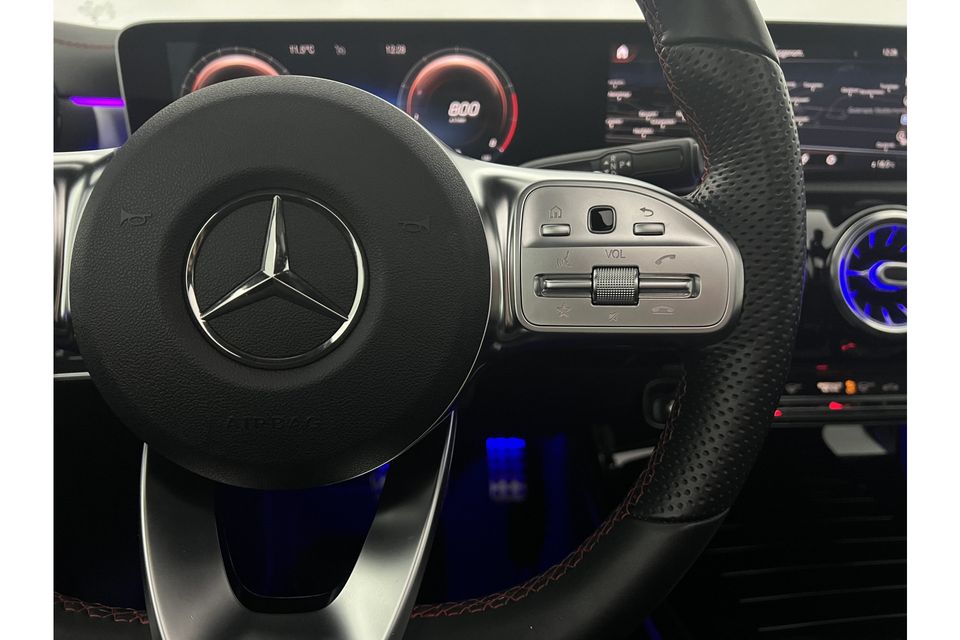 Mercedes-Benz CLA-Klasse 200 AMG 164PK Pano Sfeer LED Carplay Virtual Clima Camera Cruise 18"LMV Navi PDC