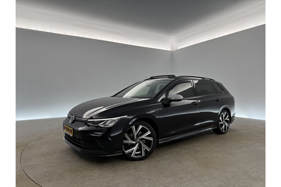 Volkswagen Golf 1.5 eTSI R-Line 162PK DSG Pano Sfeer Clima LED Carplay Trekhaak Virtual Navi PDC 18"LMV Stoel/Stuurverwarming