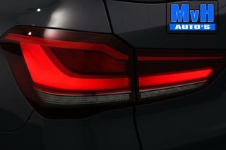 BMW X1 sDrive20i VDL Nedcar Edition|LEDER|H/K AUDIO|CAMERA|NAP