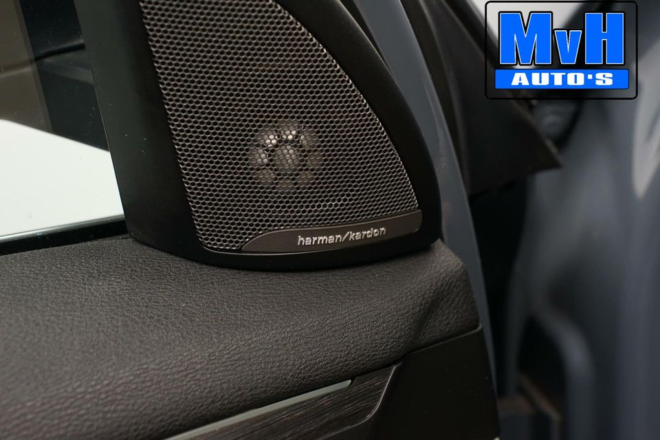 BMW X1 sDrive20i VDL Nedcar Edition|LEDER|H/K AUDIO|CAMERA|NAP