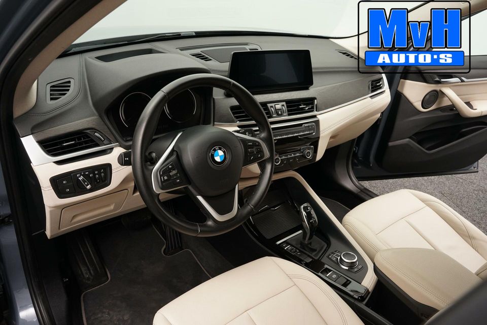 BMW X1 sDrive20i VDL Nedcar Edition|LEDER|H/K AUDIO|CAMERA|NAP