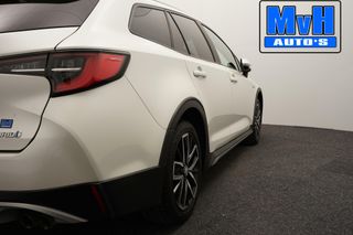 Toyota Corolla Touring Sports 2.0 Hybrid Trek|PARELMOER|TREKHAAK