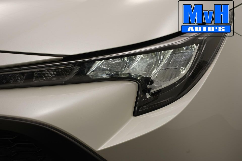 Toyota Corolla Touring Sports 2.0 Hybrid Trek|PARELMOER|TREKHAAK