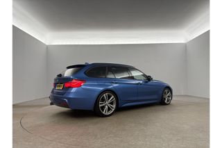 BMW 3-serie 320d High Executive M-Sport 191PK Pano Leder LED 19"LMV Clima Cruise Stoelverwarming Navi Parkeersensoren