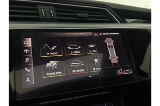 Audi e-tron 50 Quattro 4WD Launch Edition Plus 313PK Elektrisch Pano Sfeer Clima Cruise Carplay 20"LMV LED Navi Virtual PDC Camera