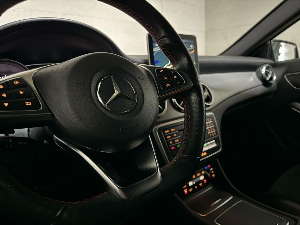 Mercedes-Benz GLA 180 AMG Night Pakket Navi Cruise Camera