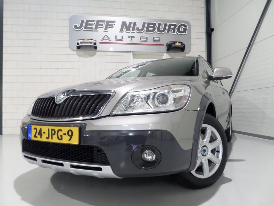 Škoda Octavia Combi 1.8 TSI 4x4 Scout "Origineel NL!" 1e eigenaar! unieke auto! Trekhaak Bluetooth Cruise, in UNIEK mooie staat!