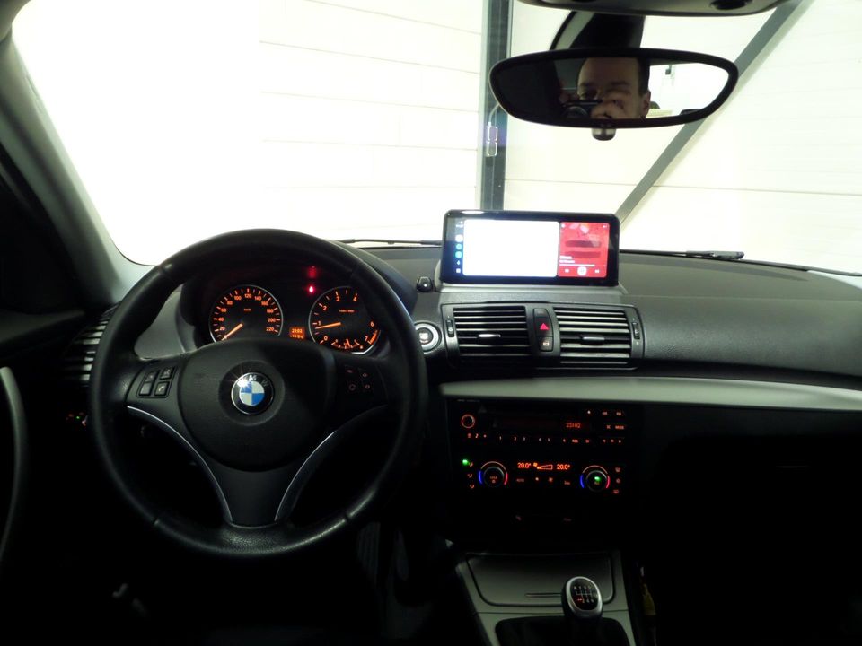 BMW 1-serie 116i Business Line Style "Origineel NL!" Nieuwe ketting!! Apple-Carplay Camera, van 2e eigenaar in uniek mooie staat!