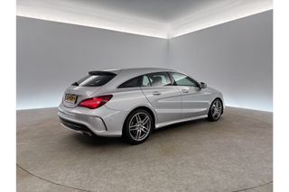 Mercedes-Benz CLA-Klasse 180 AMG Automaat Airco Cruise Camera Navigatie LED Stoelverwarming 18"LMV PDC