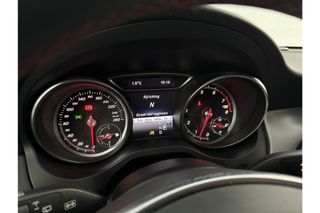 Mercedes-Benz CLA-Klasse 180 AMG Automaat Airco Cruise Camera Navigatie LED Stoelverwarming 18"LMV PDC