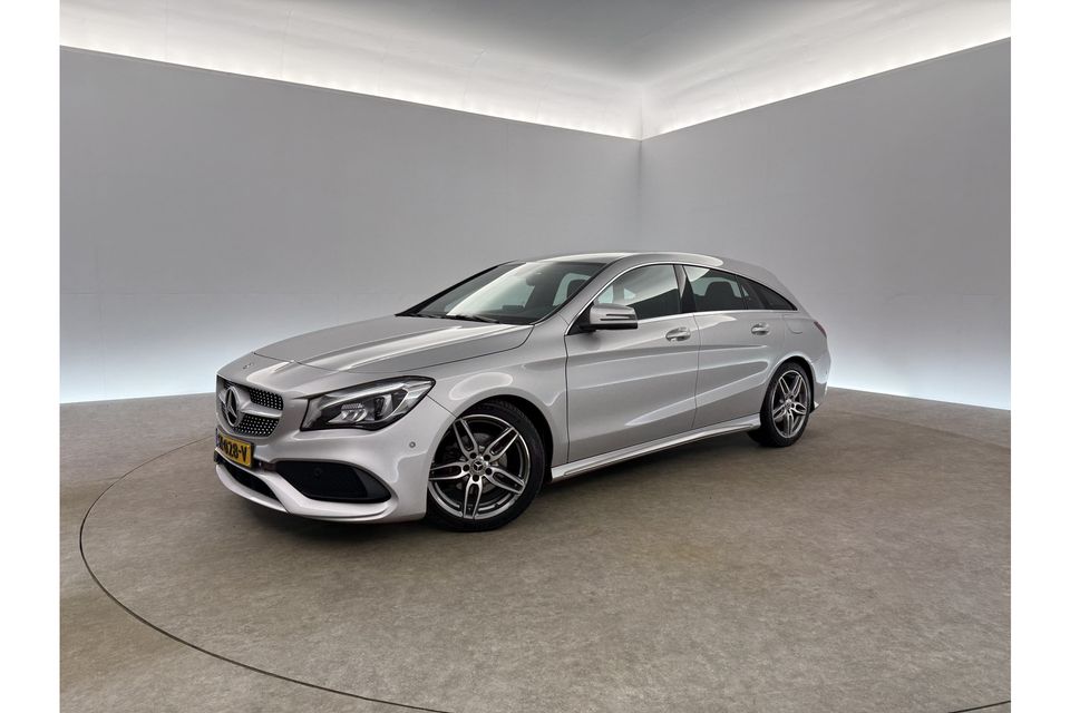 Mercedes-Benz CLA-Klasse 180 AMG Automaat Airco Cruise Camera Navigatie LED Stoelverwarming 18"LMV PDC