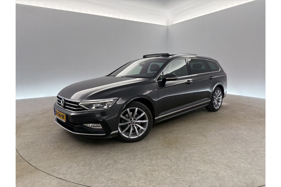 Volkswagen Passat 1.5 TSI R-Line Business + DSG 150PK Pano Virtual ACC Camera Carplay LED Trekhaak Leder Navi 18"LMV Stoelverwarming PDC