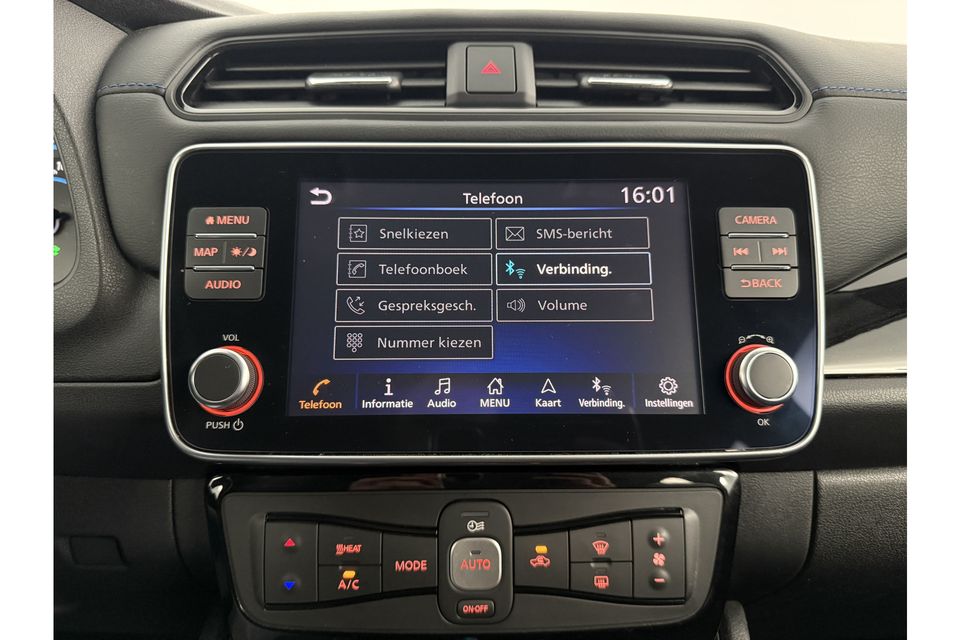 Nissan Leaf N-Connecta 150PK Elektrisch 360Camera LED Stoel/Stuurverwarming Clima Navi PDC 17"LMV