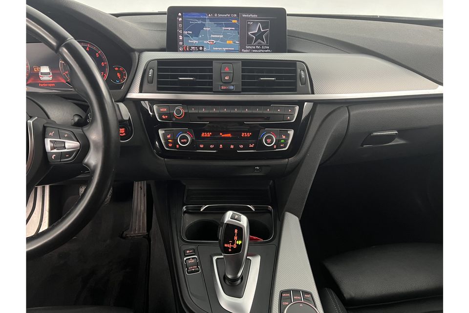 BMW 3 Serie 318i M Sport | Harman/Kardon | Carplay Trekhaak Virtual LED Navi Clima Stoelverwarming 18"LMV