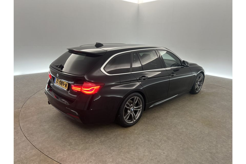 BMW 3 Serie 318i M Sport | Harman/Kardon | Carplay Trekhaak Virtual LED Navi Clima Stoelverwarming 18"LMV