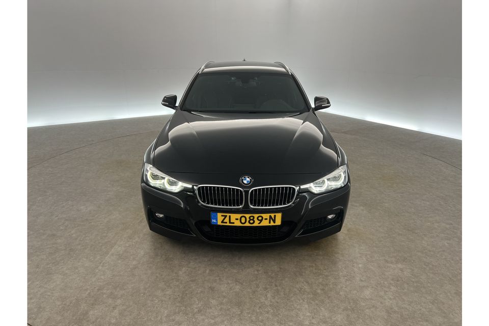 BMW 3 Serie 318i M Sport | Harman/Kardon | Carplay Trekhaak Virtual LED Navi Clima Stoelverwarming 18"LMV