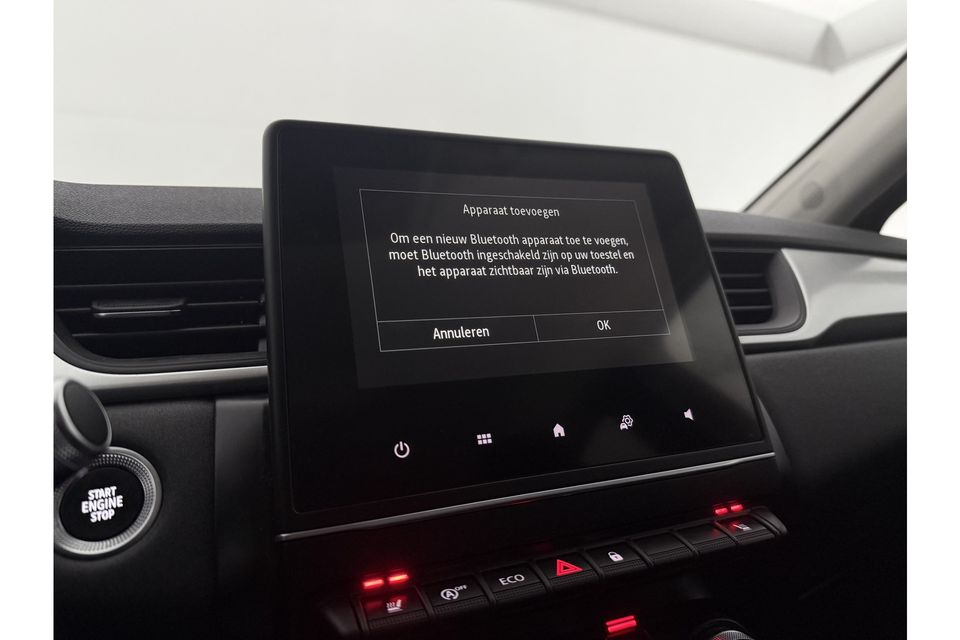 Renault Captur 1.0 TCe Zen Clima Carplay LED Trekhaak DAB+ Stoelverwarming PDC 17"LMV