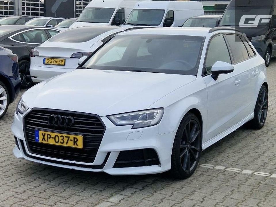 Audi A3 Sportback 30 TFSI 3x S-Line Black Edition Navi NAP