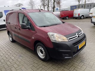 Citroën Berlingo 1.6 BlueHDI 75 Comfort / vaste prijs rijklaar € 7950 ex btw / lease vanaf € 146 / euro 6 diesel / airco / cruise / navi / dakrails / bordeaux rood metallic