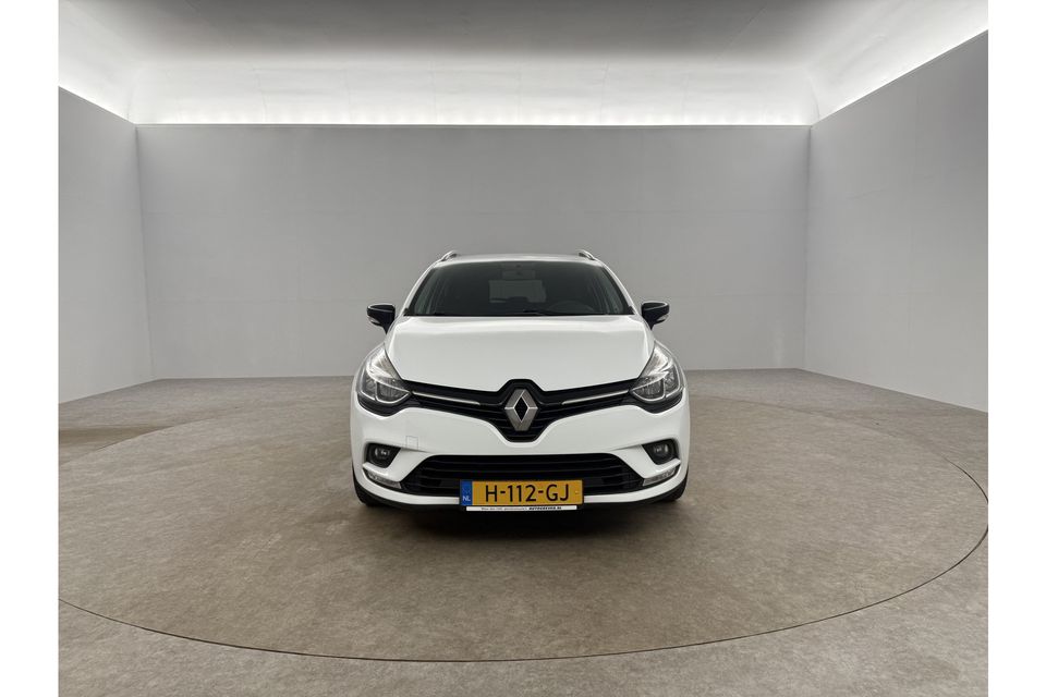 Renault Clio 0.9 TCe Limited Airco Cruise LED Trekhaak 16"LMV Navigatie Parkeersensoren