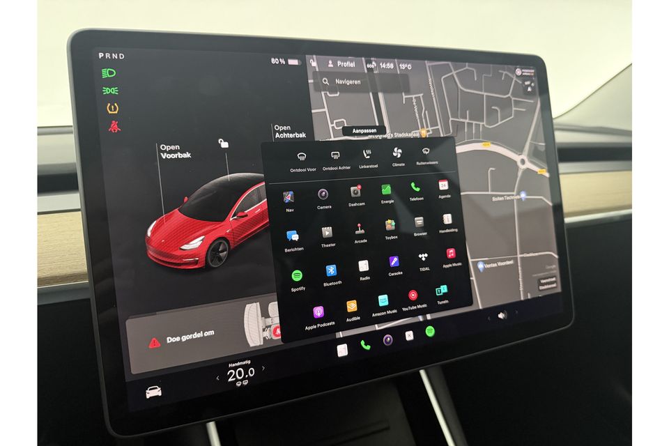 Tesla Model 3 RWD Plus 60 kWh 238PK Elektrisch 360Camera Autopilot LED Cruise Clima Navi Stoelverwarming Pano-View Memory Seats Leder PDC 18"LMV