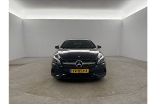 Mercedes-Benz CLA-Klasse 180 AMG Automaat Airco Cruise Camera LED Navi Parkeersensoren Stoelverwarming 18"LMV