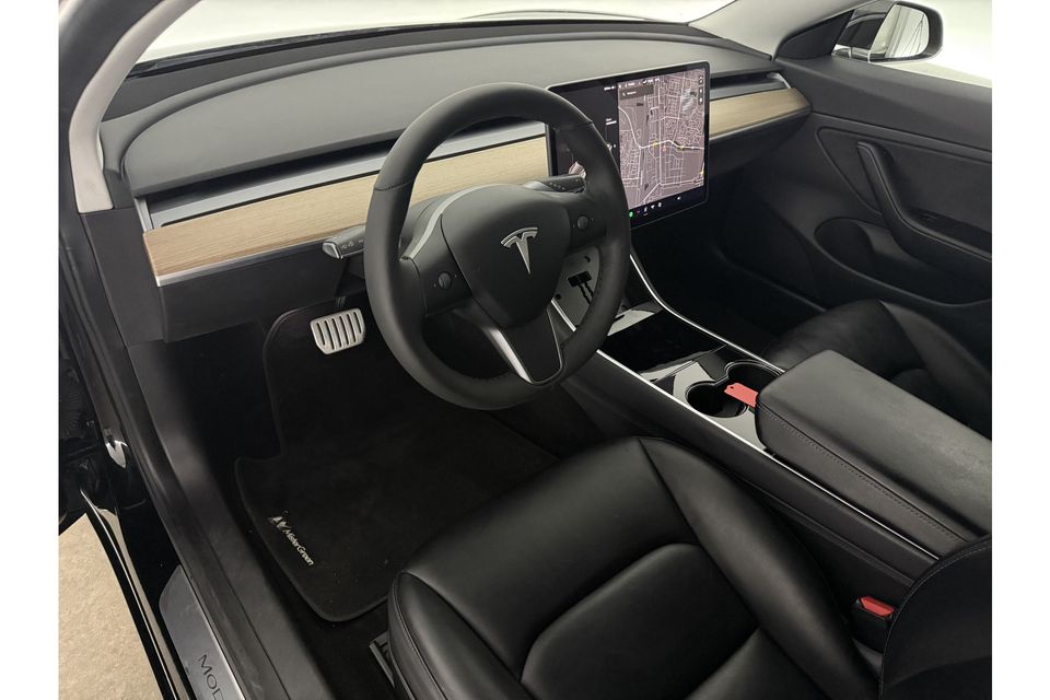 Tesla Model 3 Performance AWD 75 kWh 462PK Autopilot 360Camera LED Cruise Clima Navi Pano View Memory-Seats Leder PDC 20"LMV