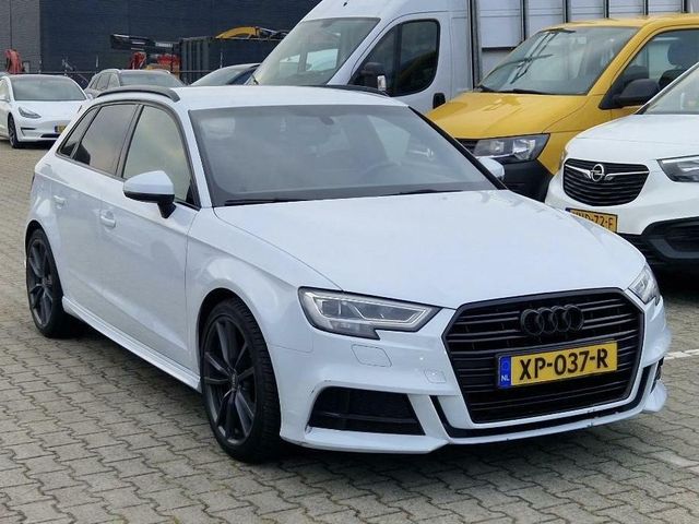 Audi A3 Sportback 30 TFSI 3x S-Line Black Edition Navi NAP