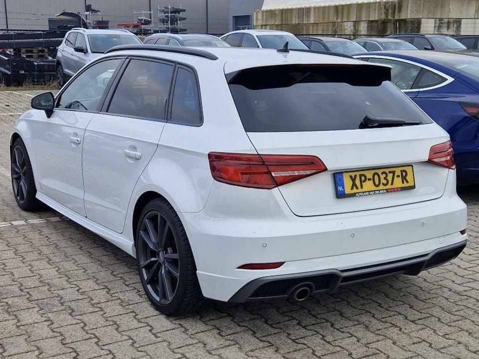 Audi A3 Sportback 30 TFSI 3x S-Line Black Edition Navi NAP